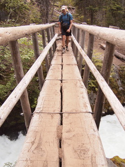 The foot bridge over Mountaineer Creek