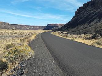 The Old Vantage Highway and Frenchman Coulee.