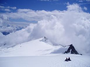 Ridge south of the summit of Mount Shuksan