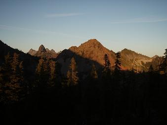 Red Mountain (Snoqualmie Pass quad) from Cave Ridge