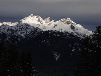 Summit Chief from Polallie Ridge lookout