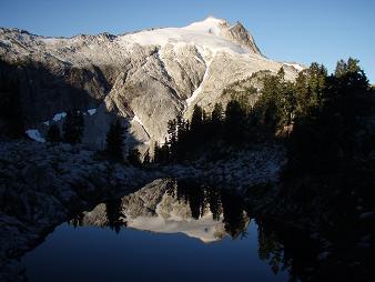 Snowking Mountain from tarns above Cyclone Lake