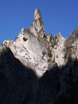 Jabberwocky Tower from Aasgard Pass trail