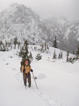 Hiking to Ingalls Pass