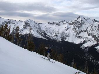 Porcupine Peak from the south ridge of Mount Hardy