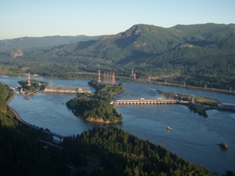 Hamilton Mountain over Bonneville Dam