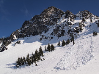 The west face of Lichtenberg Mountain