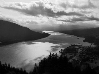 Looking west down the Columbia River from Wind Mountain
