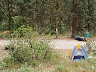 Finally a hiker-friendly spot!  This is my trail head at the end of the Hay Canyon County Road.