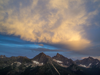 Holliway Mountain and Golden Horn from Azurite Pass