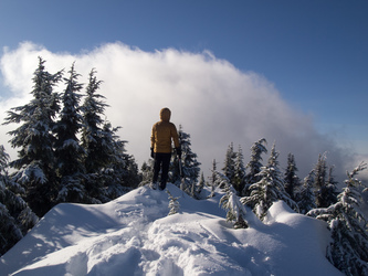 Carla on the tippy-top of Neiderprum Peak.