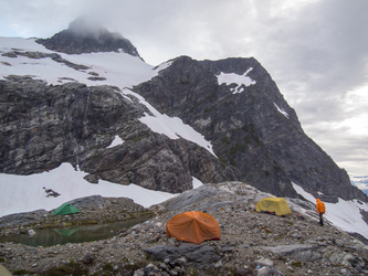 Pinnacle Peak and Pyramid Peak.