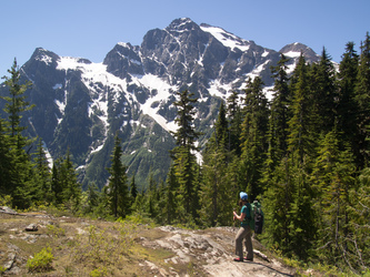 Colonial Peak from the NE ridge of Pyramid.