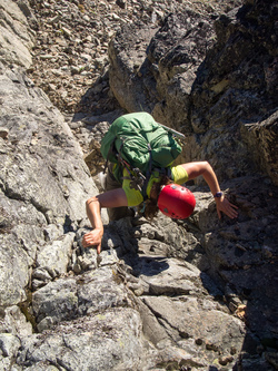 Ascending Mesahchie's crummy west gully.