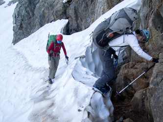 The steep snow slope before Red Ledges.