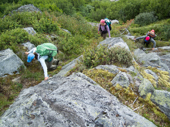 Ascending the NE slopes of the basin.