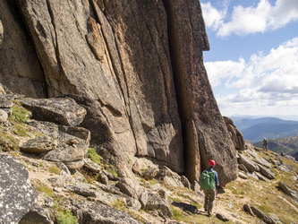 Crossing the ledge after the notch.