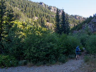 Leaving the Rocky Run Trailhead.