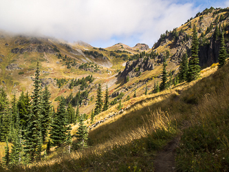 A last peak at the summit of Hawkeye Point from the Goat Ridge Trail.