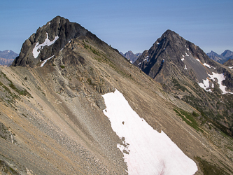 Honeymoon Hump and Greybeard Peak from Kitling Pk's west ridge.