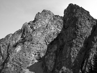 The NW face of Snoqualmie Mountain