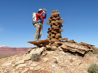 Cowboy jenga cairn