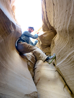 The scramble into Round Valley Narrows