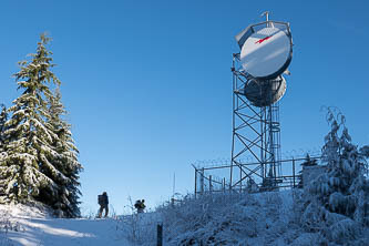 Radio tower near the top of Blue Mountain