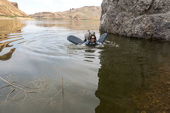 Swimming around a small cliff band