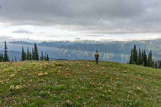 Dome Pk over the Bath Lakes HR ridge and Miners Ridge